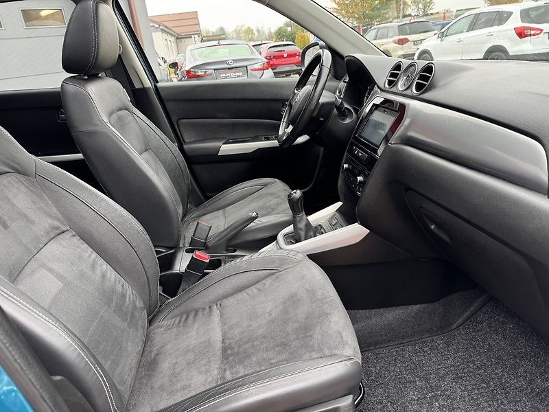 Suzuki Vitara (2015) 1.6i VVT LED Navi Pano Kamera - fotka 16 z 49