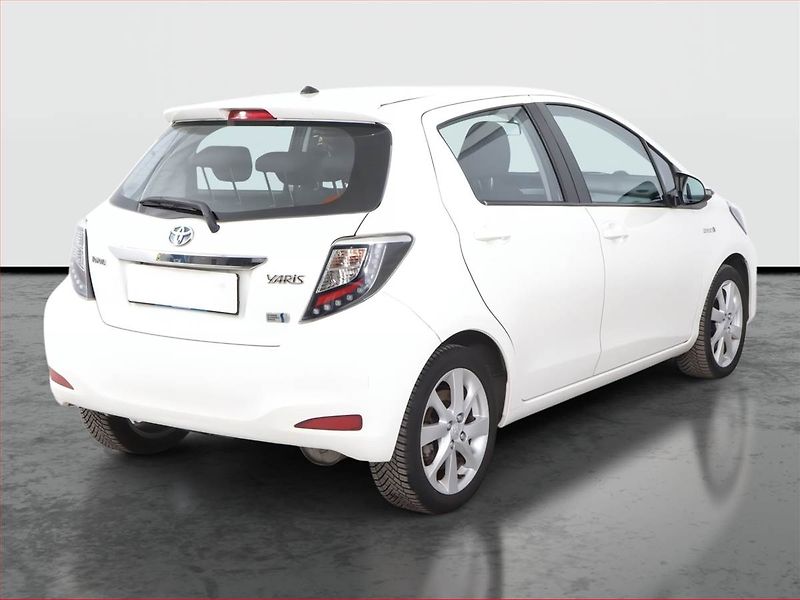 Toyota Yaris (2012) 1.5 Hybrid, Automat, Navi - fotka 5 z 17