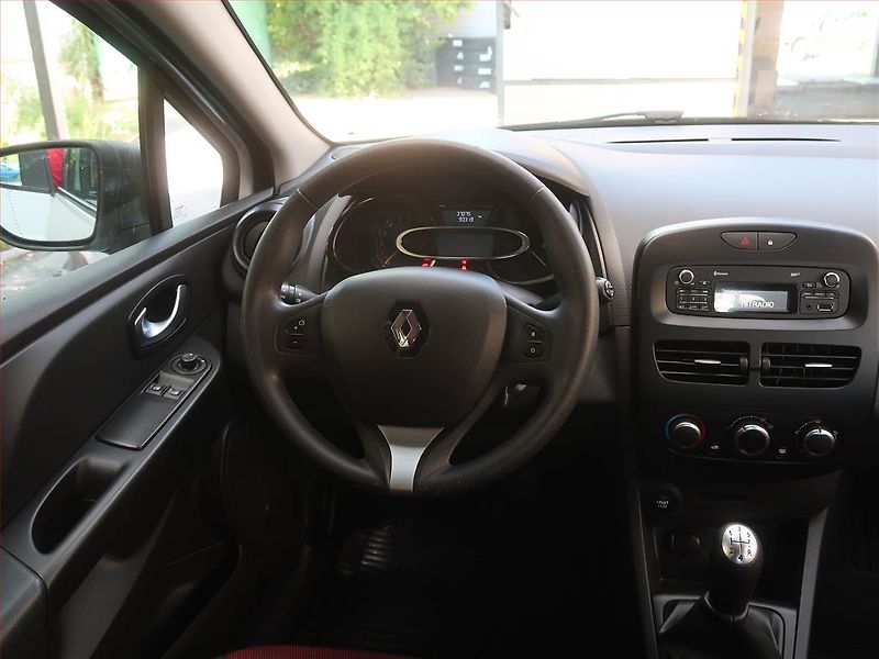 Renault Clio (2015) 1.2 16V, Serv.kniha, Tempomat - fotka 7 z 15