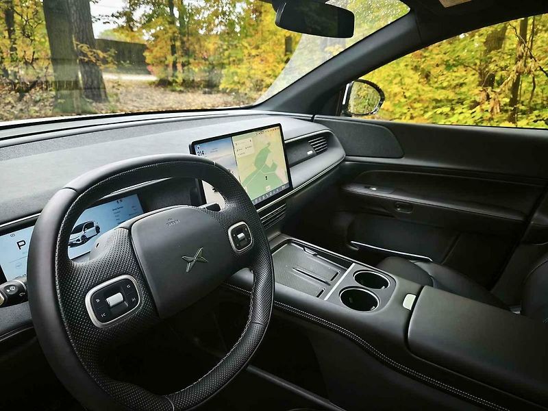 Xpeng G6.