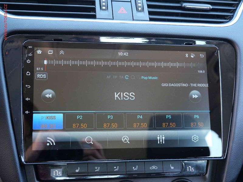 Škoda Octavia (2014) 2.0 TDi, ČR, servis.kniha - fotka 15 z 21