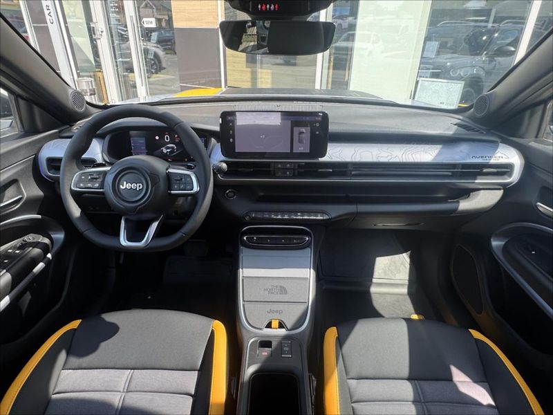 Jeep Avenger (2025) 1,2   4xe The North Face - fotka 12 z 23
