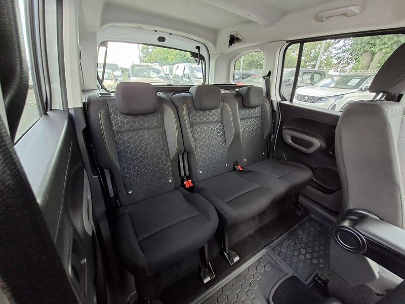 Peugeot Rifter ACTIVE 1.2 PT 110k M6 - fotka 6 z 22