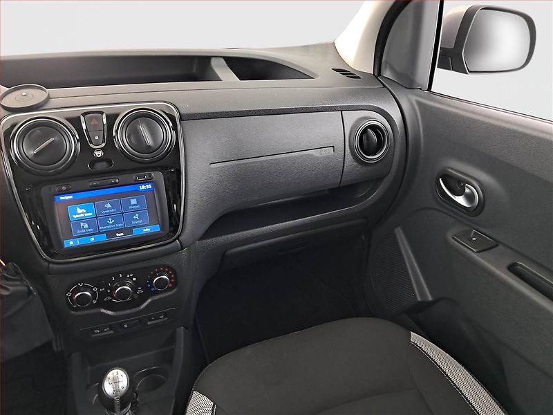 Dacia Dokker (2019) Stepway 1.5 Blue dCi, 5Míst - fotka 8 z 17