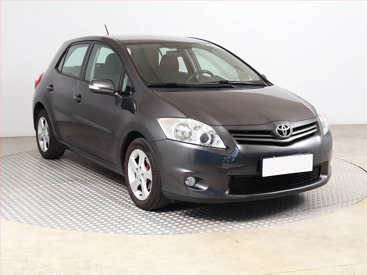 Toyota Auris 1.6 Valvematic, Tempomat