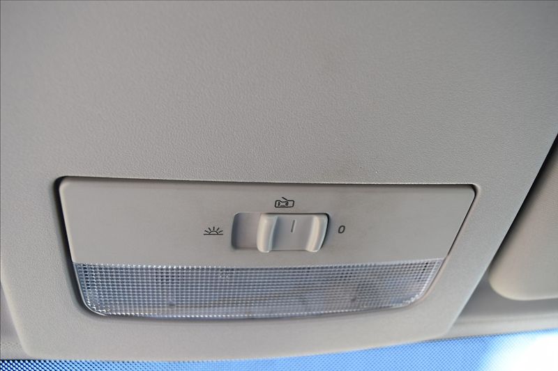 Volkswagen Caddy 1,6 TDI 77KW BEZ KOROZE - fotka 47 z 48