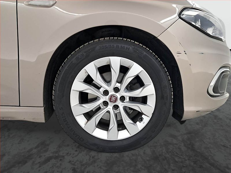 Fiat Tipo (2017) 1.4 16V, Serv.kniha - fotka 14 z 20