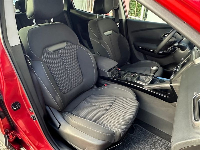 Renault Kadjar 1,2 TCe 96KW-CZ-SERVIS!! - fotka 13 z 39