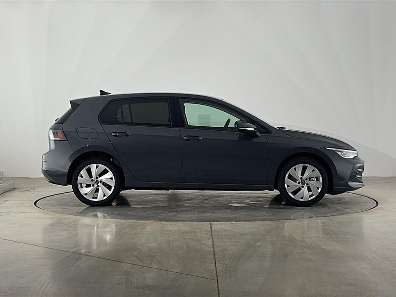 Volkswagen Golf (2025) Hatchback - fotka 16 z 28