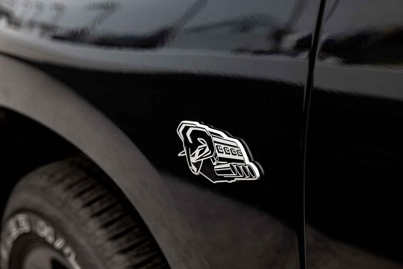 Ram 1500 se staronovým motorem 5.7 Hemi