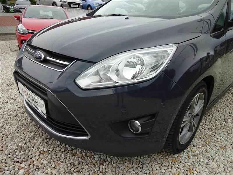 Ford C-MAX 2,0 TDCi 103kW AUTOMAT - fotka 11 z 47
