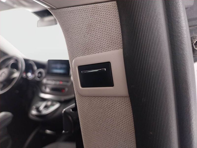 Mercedes-Benz Třídy V (2015) 220 CDI - fotka 16 z 26