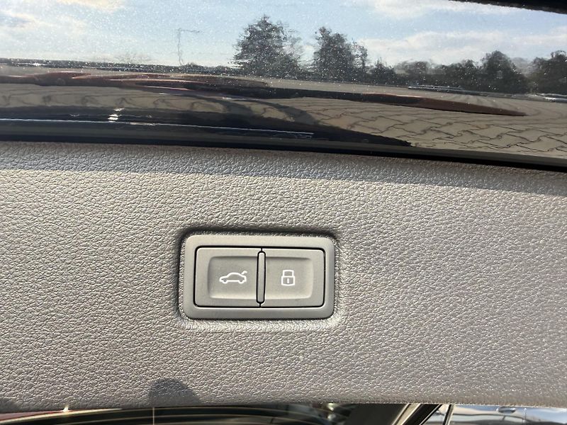 Audi Q7 (2026) 50TDI 210kW S-LINE GRAVITY LED - fotka 50 z 54