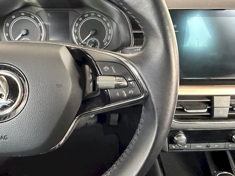 Škoda Scala (2020) Style 1.0 TSI / 85 kW M6 - fotka 11 z 25