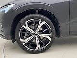 Volvo XC60 B4 AWD DARK PLUS AUT  - náhled 35