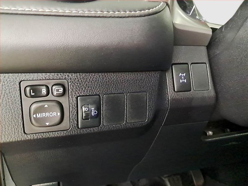 Toyota RAV4 (2016) 2.0 VVT-i, 4X4, Serv.kniha - fotka 18 z 19
