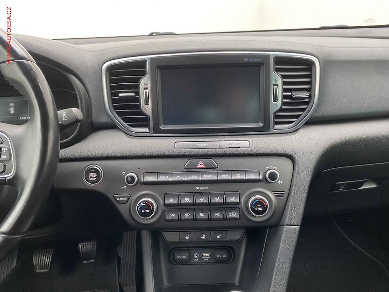 Kia Sportage (2016) 1.6 GDi 2WD, Spirit, TZ - fotka 12 z 19