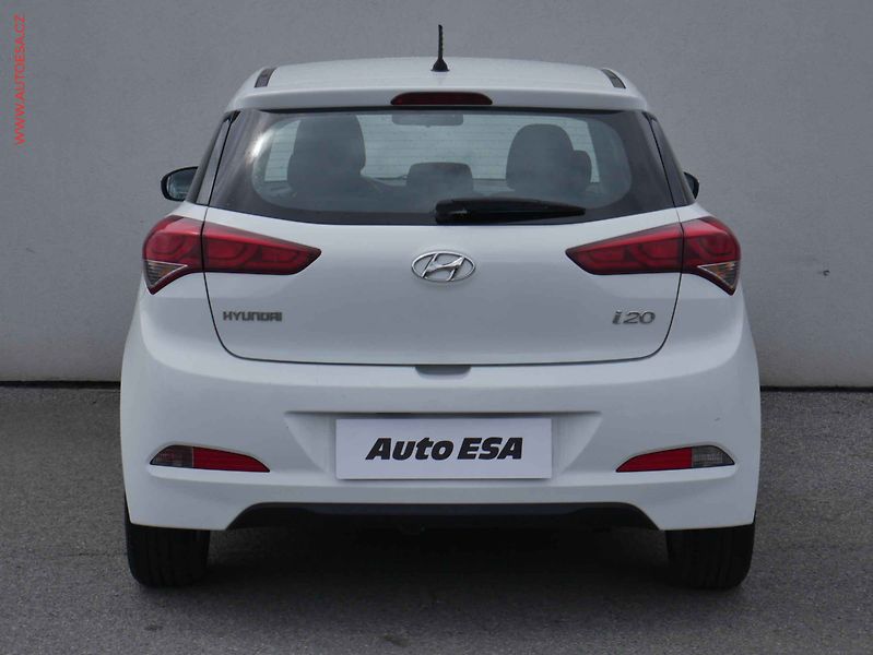 Hyundai i20 (2017) 1.3i, ČR, AC - fotka 5 z 16