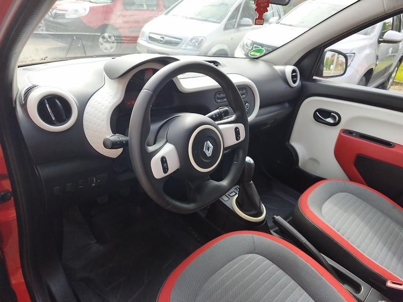 Renault Twingo (2016) III. Experience SCe 70  - fotka 12 z 29
