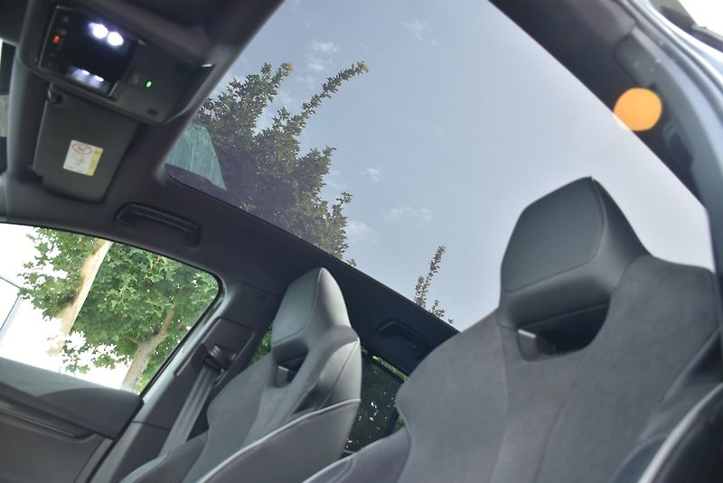 Škoda Enyaq (2025) Sportline 85 210kW - fotka 26 z 35