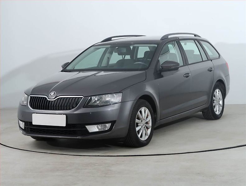 Škoda Octavia (2014) 1.6 TDI, 4X4, Tempomat - fotka 2 z 19
