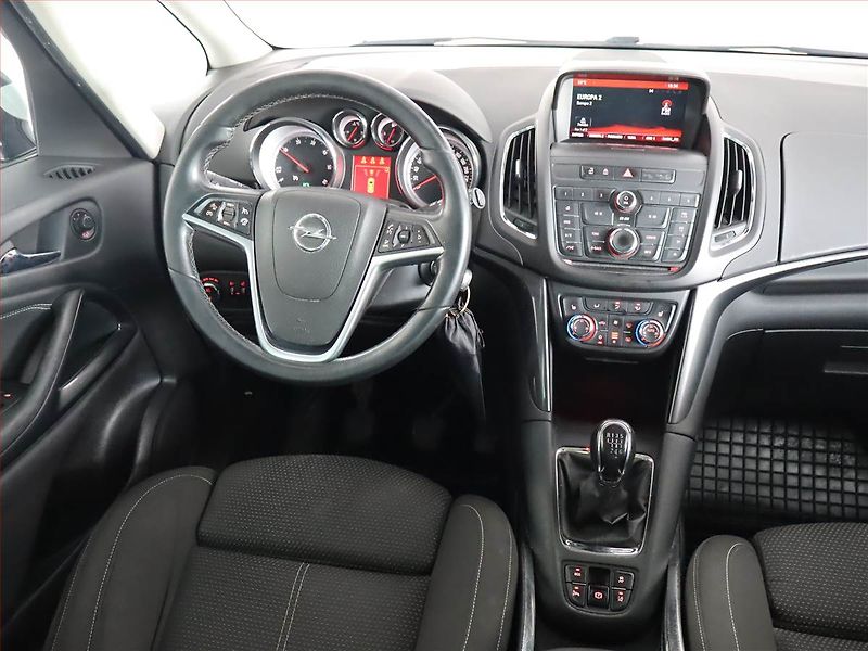 Opel Zafira (2015) 1.6 CDTI, Serv.kniha, Tempomat - fotka 7 z 18