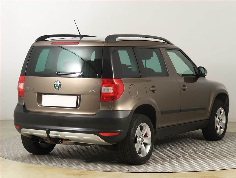 Škoda Yeti (2011) 1.8 TSI, 4X4, Tempomat - fotka 5 z 16