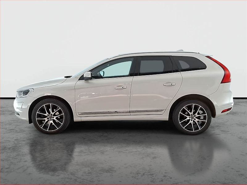 Volvo XC60 (2016) D4, Automat, Kůže, Navi - fotka 3 z 20