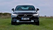 Volvo V90 Cross Country.