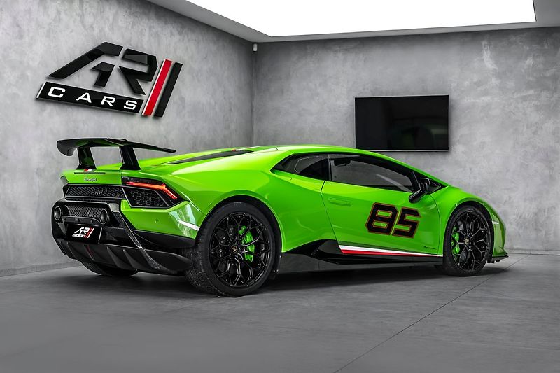 Lamborghini Huracán Performante - fotka 5 z 29