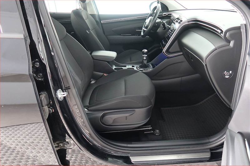 Hyundai Tucson (2020) 1.6 T-GDI - fotka 9 z 16