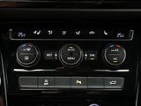Volkswagen Touran 2,0 TDI 110kW Highline DSG DPH - náhled 24