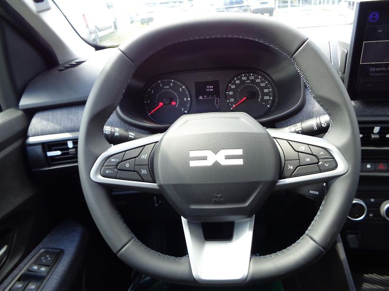 Dacia Jogger (2026) Expression TCe 110 5 míst - fotka 12 z 18