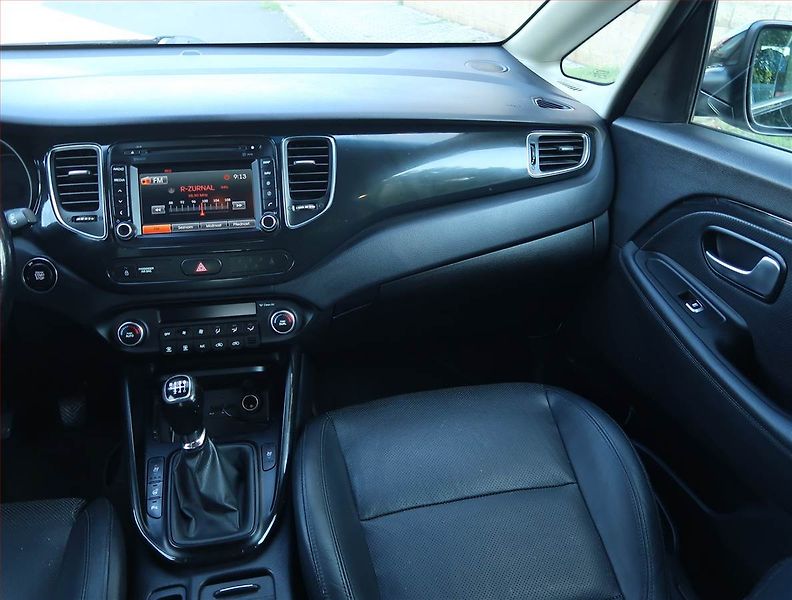 Kia Carens (2015) 1.7 CRDi, 7 míst, Serv.kniha - fotka 8 z 24