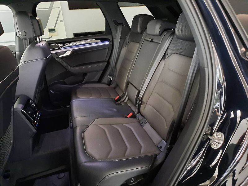 Volkswagen Touareg (2022) R-Line 3.0 TDI (210kW/286k) Ti - fotka 9 z 30