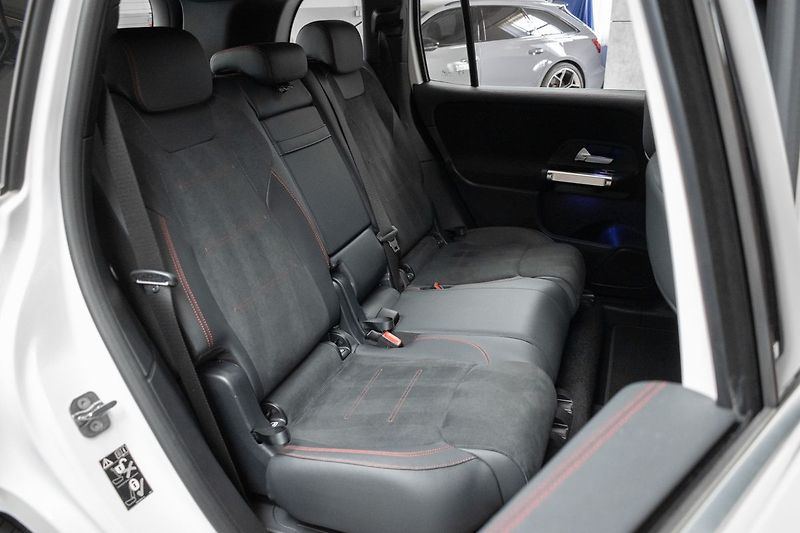 Mercedes-Benz EQB 300 66kWh*4MATIC*AMG*KAMERA*So - fotka 12 z 47