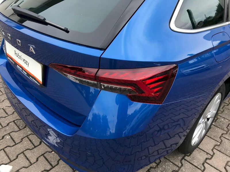 Škoda Octavia (2025) COMBI TOP SELECTION 1,5 TSI - fotka 21 z 26