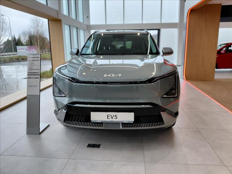 Kia EV5 (2025) 81,4 kWh LAUNCH EDITION - fotka 2 z 16
