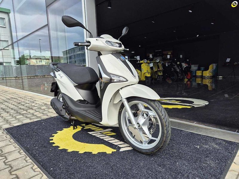 Piaggio Liberty 125 iGET (2026) Liberty 125 E5+ - fotka 2 z 39