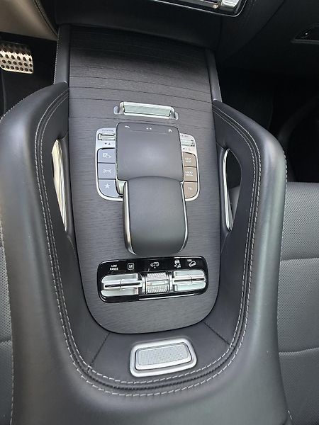 Mercedes-Benz GLS 400d 4M - fotka 17 z 19