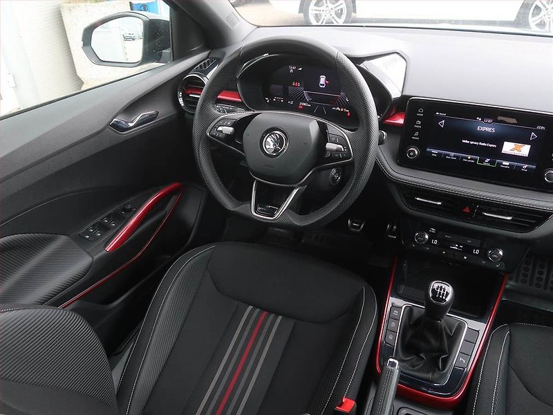 Škoda Fabia (2024) Monte Carlo 1.0 TSI - fotka 7 z 17