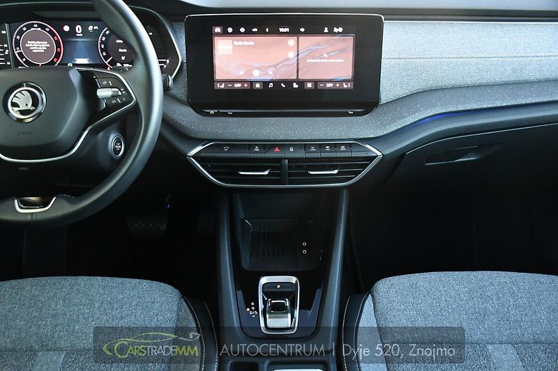 Škoda Octavia 2.0TDi Top Selection DSG ACC  - fotka 22 z 55
