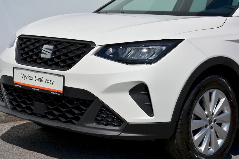 Seat Arona (2023) 1.0 TSI 70 kW Style - fotka 7 z 23