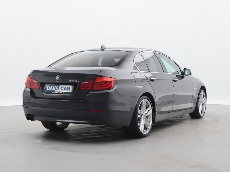BMW Řada 5 3,0 523i 150kW FS21 - fotka 7 z 30