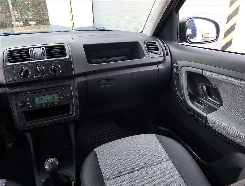 Škoda Roomster (2012) Ambition 1.2 12V, Serv.kniha - fotka 8 z 15