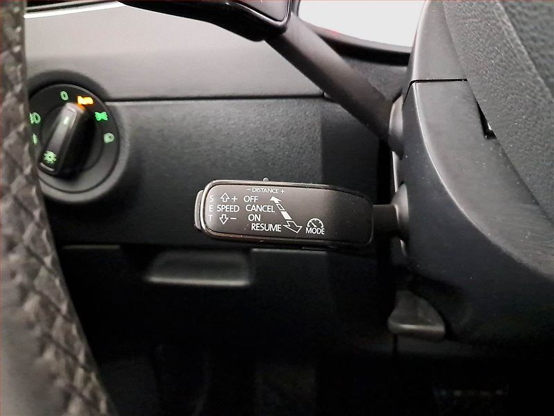 Škoda Octavia (2017) 2.0 TDI, Automat, Kůže, Navi - fotka 19 z 20