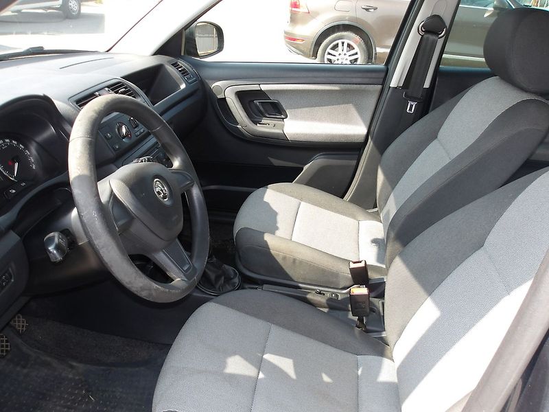 Škoda Fabia 1,4MPi 63kW KRASAVEC ! - fotka 16 z 25