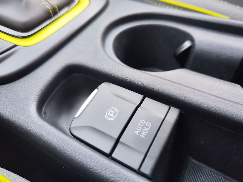 Hyundai Kona 1.6 GDI/104kW Mystic Lime DCT - fotka 23 z 33