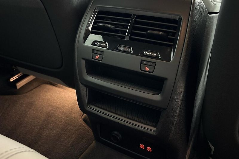 BMW X5 xDrive40d - fotka 20 z 21