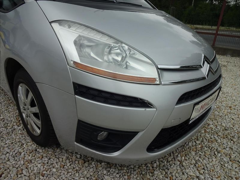 Citroën C4 Picasso 1,6HDI 80kW - fotka 10 z 44